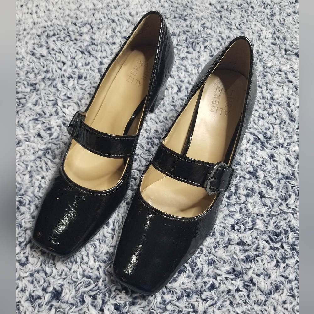 Naturalizer Karissa Mary-Jane Black Pumps